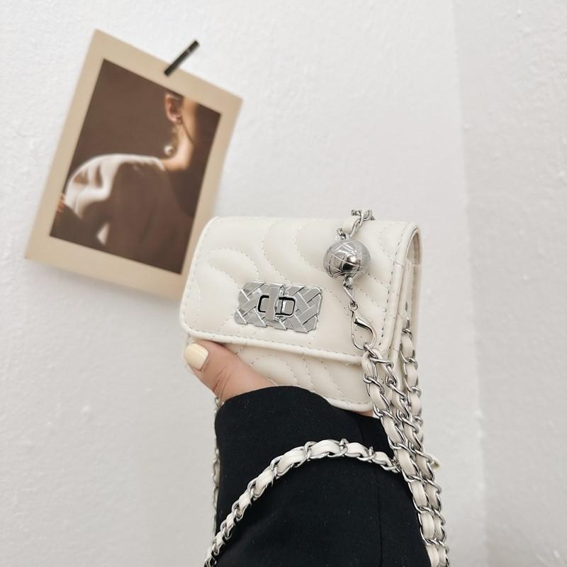 IELGY niche texture armpit bag, fashionable small square bag, high-end chain messenger bag
