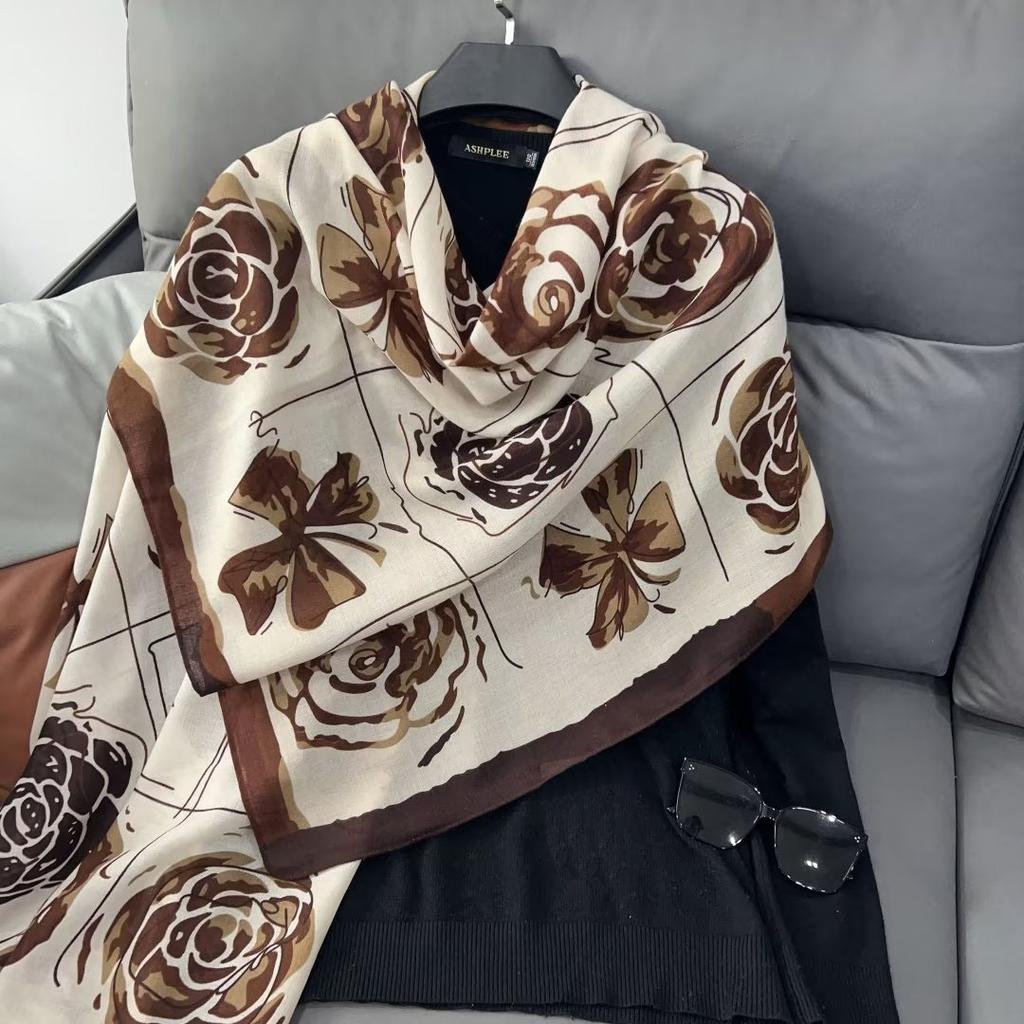 Geometric Chic Satin Scarf - Large, Luxurious Color Block Design - Imitated Silk, Windproof, Versatile Head Wrap & Beach Accessory for Travel Styling