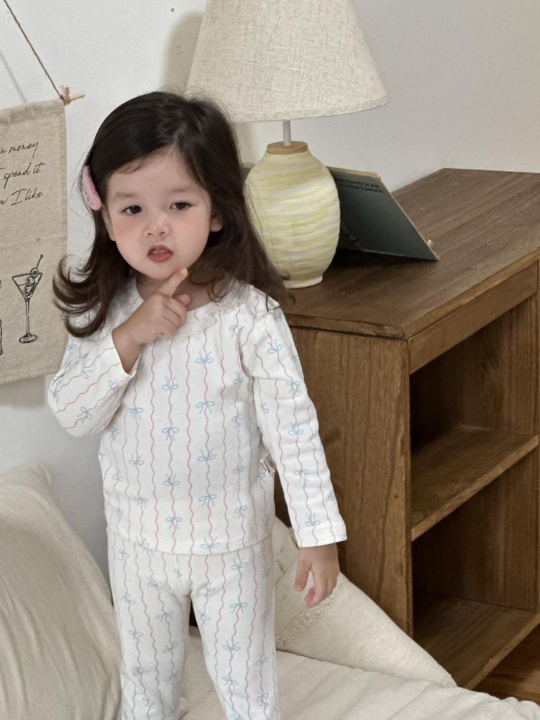 Baby loungewear pajamas infant clothes Class A boneless long johns two-piece set autumn and winter girls' suit