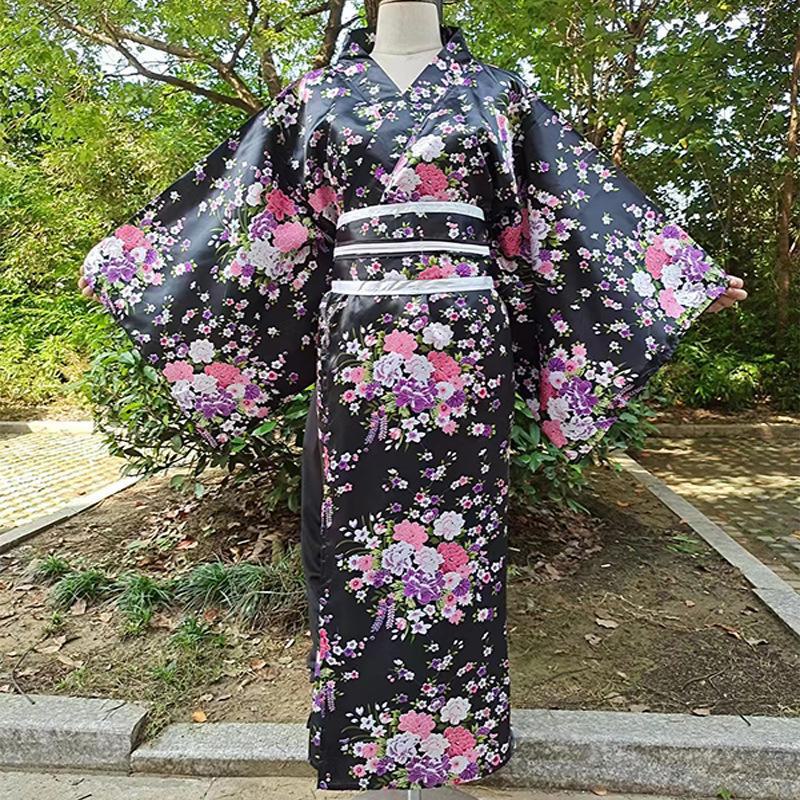 Japanese Traditional Ladies' Formal Yukata Kimono Costume for Anime Cosplay and Stage Performance Photography