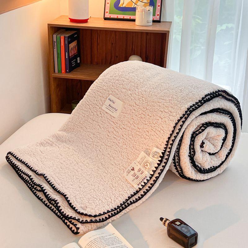 Shell-Edge Appliqué Bubble Fleece Blanket - Half-Plush Classroom & Office Throw