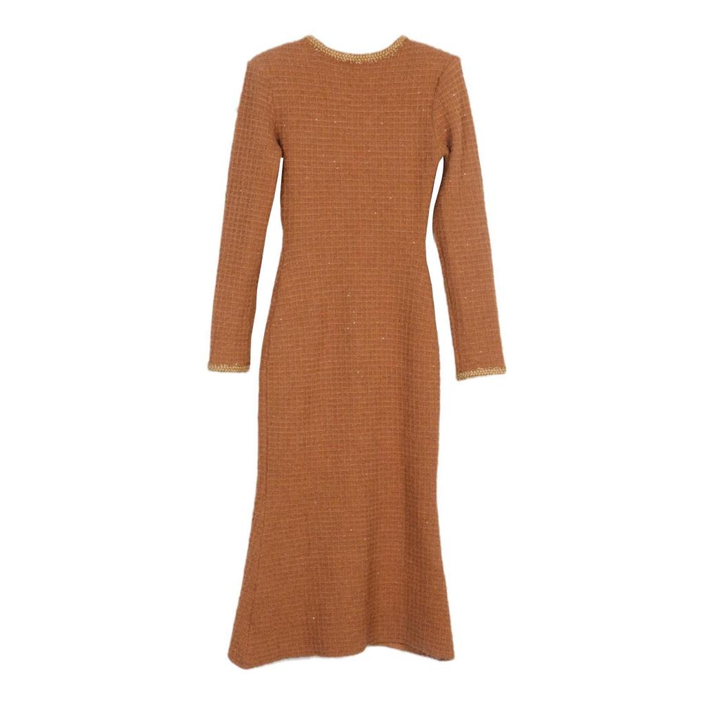 Elegant French Style Diamond Button Slimming Knitted Dress with Round Neck and Long Sleeves for Autumn/Winter