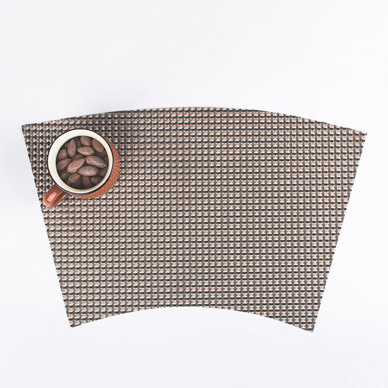 Набор из 12 секторных салфеток из ПВХ для обеденного стола — фото 8