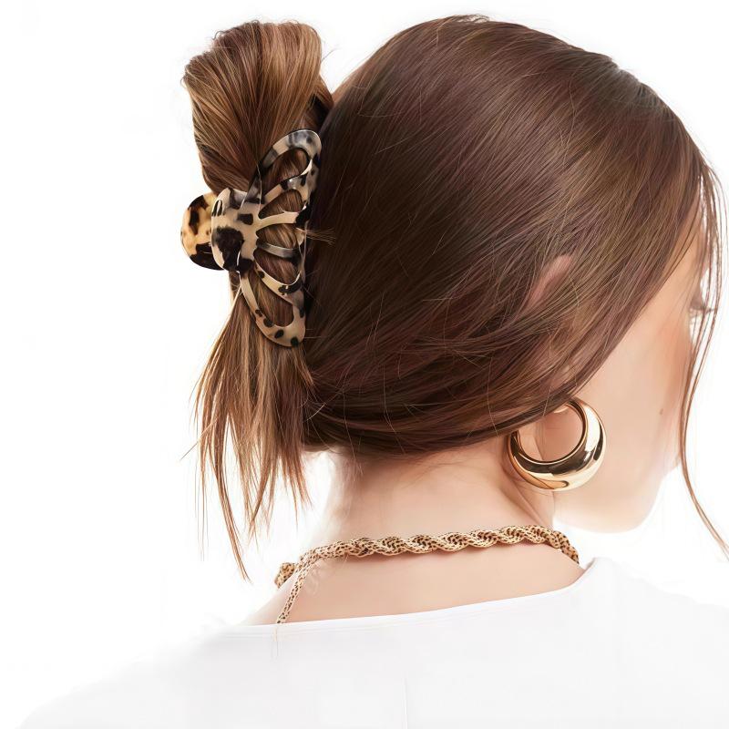 Cross Shark Claw Clip: Elegant Large Acetate Hair Accessory for Women’s Bun or Ponytail.