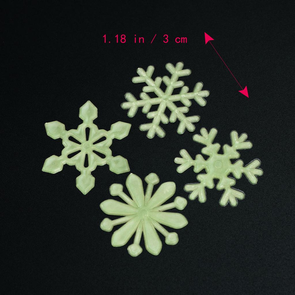 50Pcs 3D Snowflake Stickers for Walls Glow In Dark Christmas Party Home Decor Fluorescent Window Ceiling Application