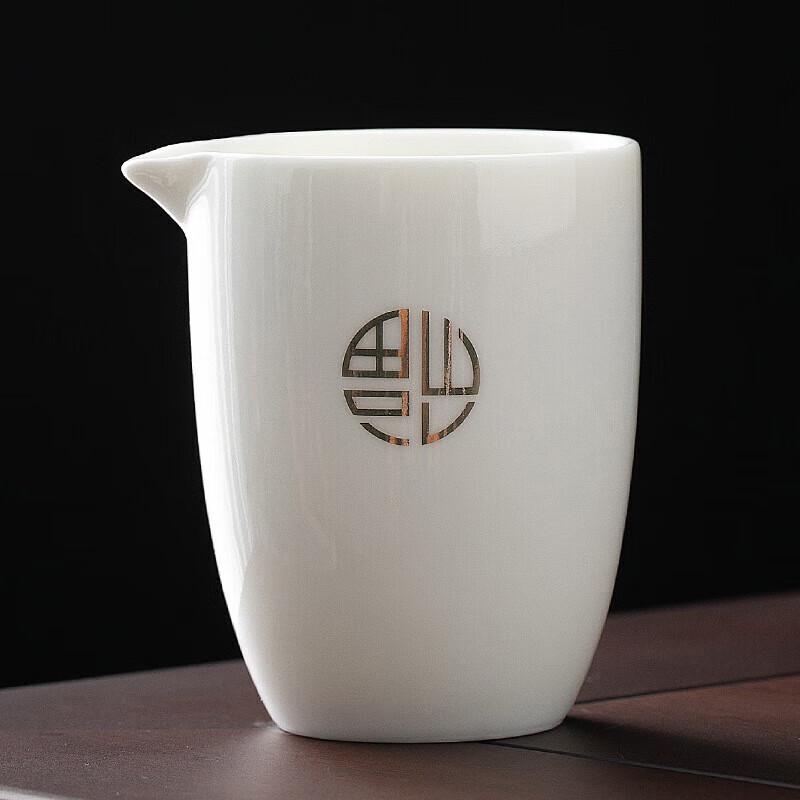 Chaxun Dehua White Porcelain Fairness Cup