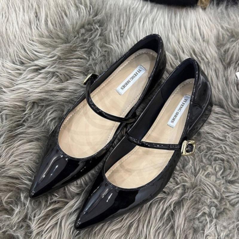Fashion Women's fashion inner increase single shoes fall new pointed head shallow mouth anti-slip wear-resistant low-top shoes
