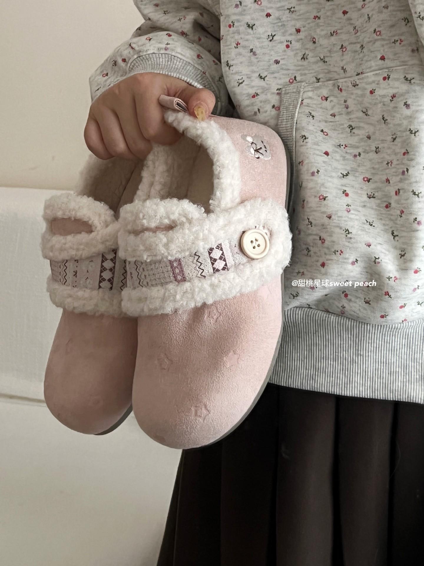 

Women s thick-soled fashion a footstool winter lightweight warm anti cold snow boots non-slip casual sneakers cotton boots Le Fu shoes 40 рожевий