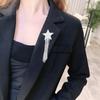 Nischendesign voller Diamanten, Sterne, Brosche mit Fransen, hochwertiger weiblicher Persönlichkeit, Anzugmantel, Pullover und Ansteckblumen-Accessoires