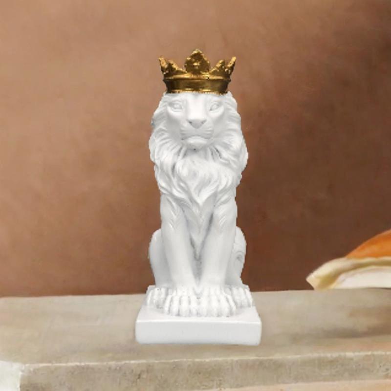 Lion Crowned Statue Table Decoration Handmade Desk Resin Ornament 14.5cm Tall for Wine Cabinet and Home Decoration