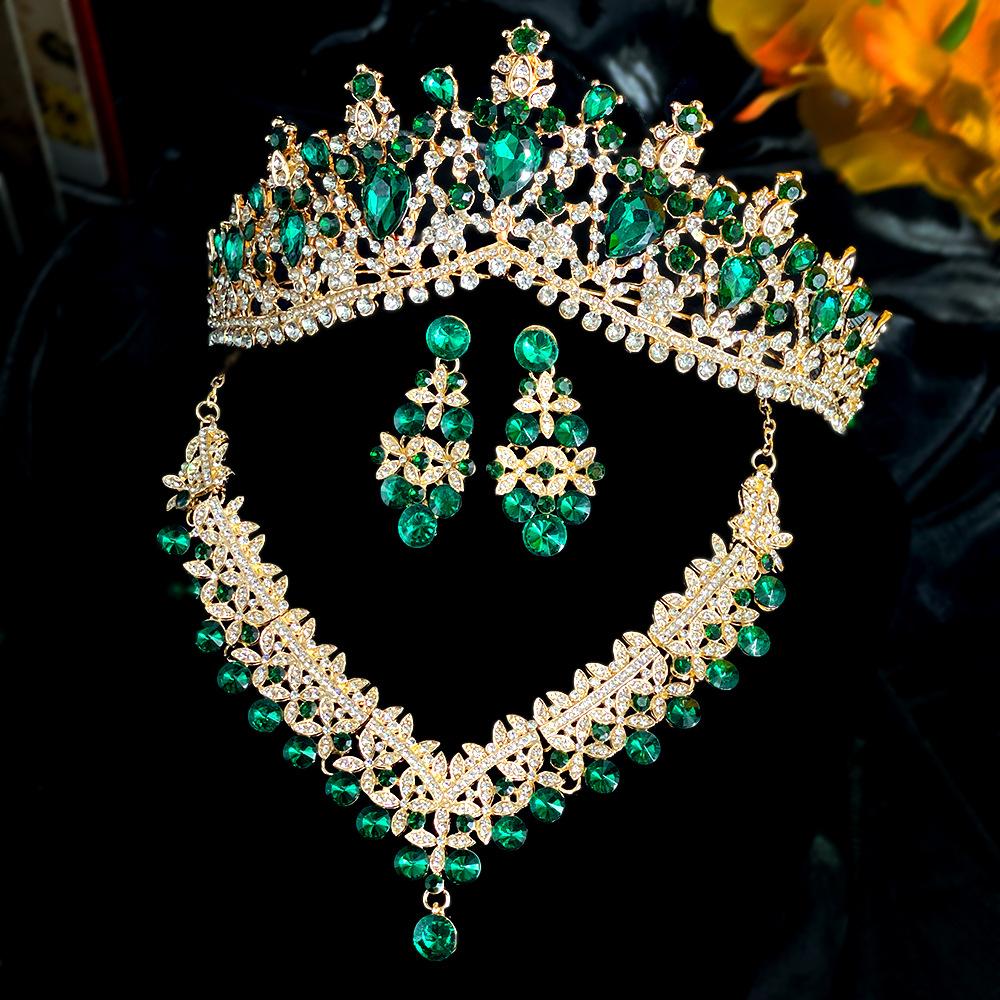 New Bride Headwear Necklace Three Piece Set Crown Wedding Accessories Fashionable and Elegant Bride Set