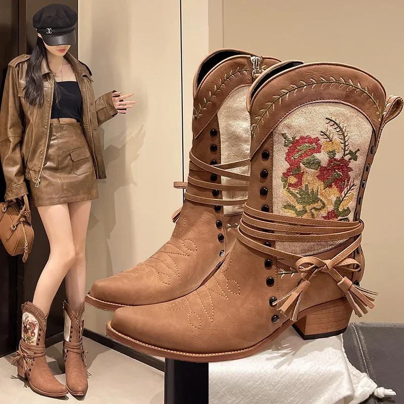 Retro Embroidered V-Neck Fashion Boots Women's Square Toe Large Size Autumn Winter New Style Side Zipper Rough Wood Heel