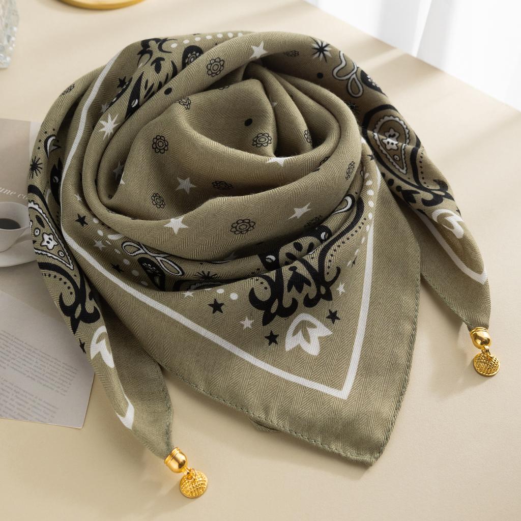 Winter Warm Scarves, Shawls, Classic Plaid Straps, Cardigans, And Warm Blankets For External Use