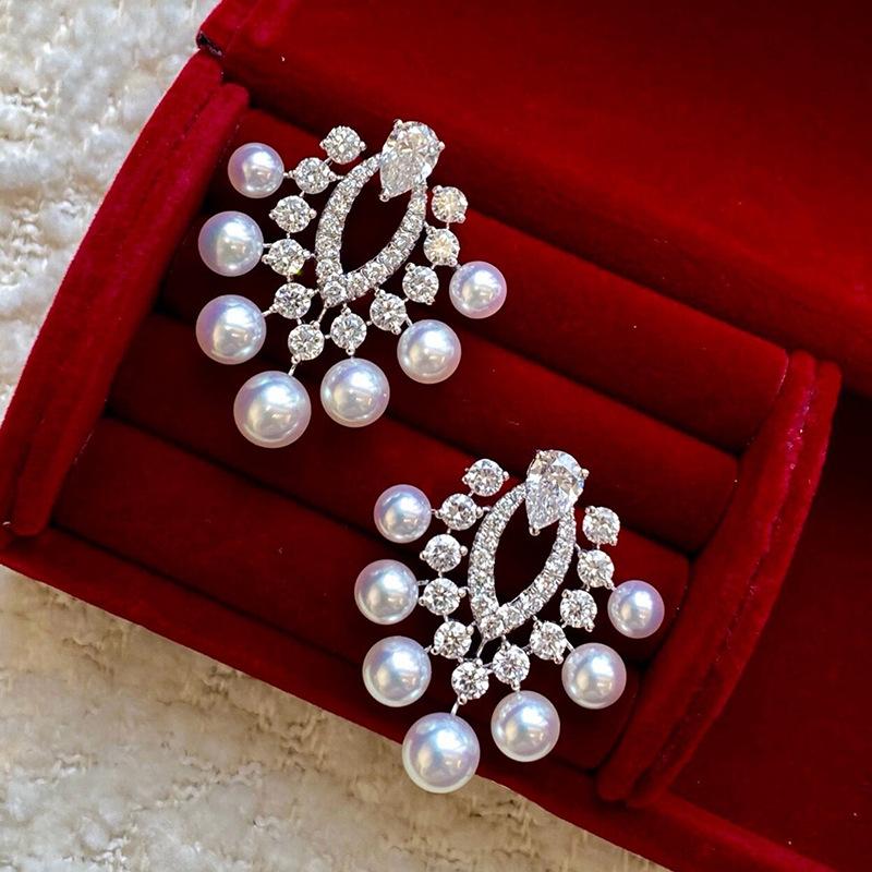 Korean temperament zircon water drop-shaped pearl earrings, earrings, fashionable, exquisite and simple earrings.