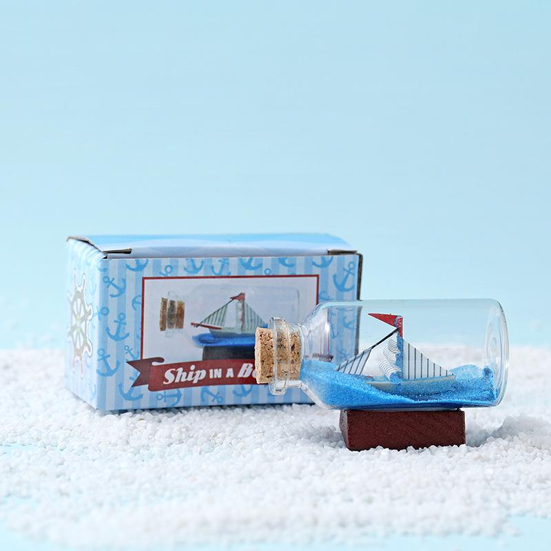 

Парусник в бутылке с морским песком: Креативное украшение для рабочего стола и подарок 6cm x 3cm x 4cm