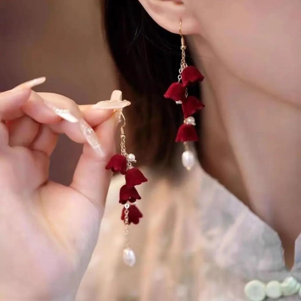Elegant Shiny Rhinestone Dangle Earrings Tassel Pearl Korean Style Earrings Bow Red Rose Bow Stud Earrings Wedding Accessories