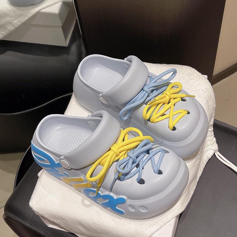 Cartoon letter hole slippers women's summer wear spring 2025 new seaside thick-bottomed cool slippers