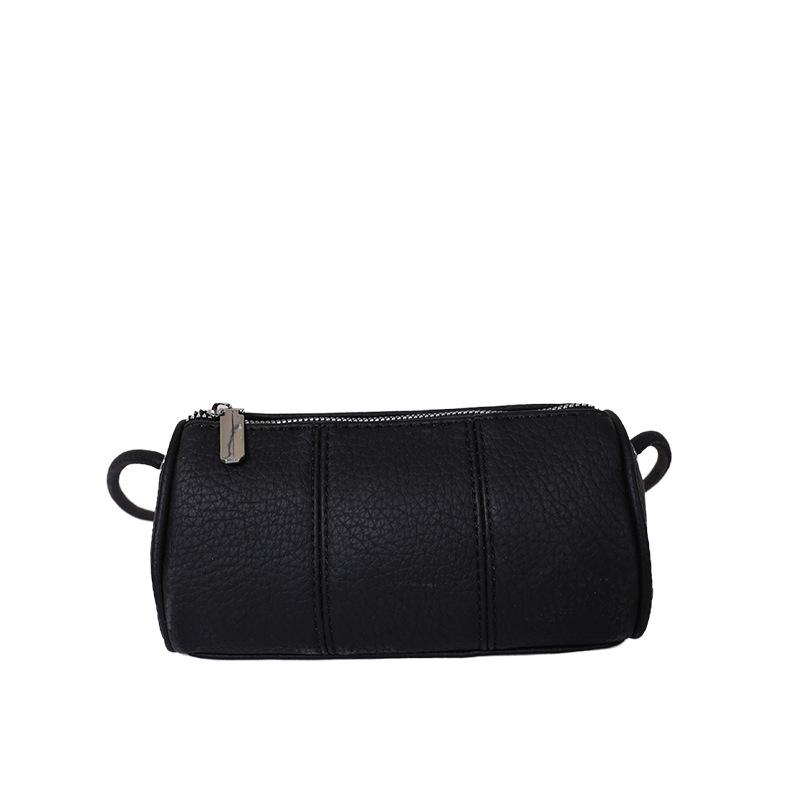 A Niche and Stylish Pillow Bag for Commuting To Boston. Features A Crossbody Strap.