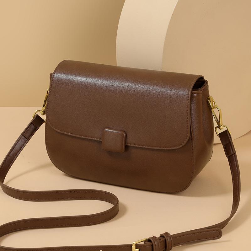Women's Small Bag Lightweight 2026 New Niche Messenger Women's Bag Fashionable and Simple Underarm Bag Shoulder Bag