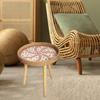 Elegante tavolino in rattan per lo stile della casa
