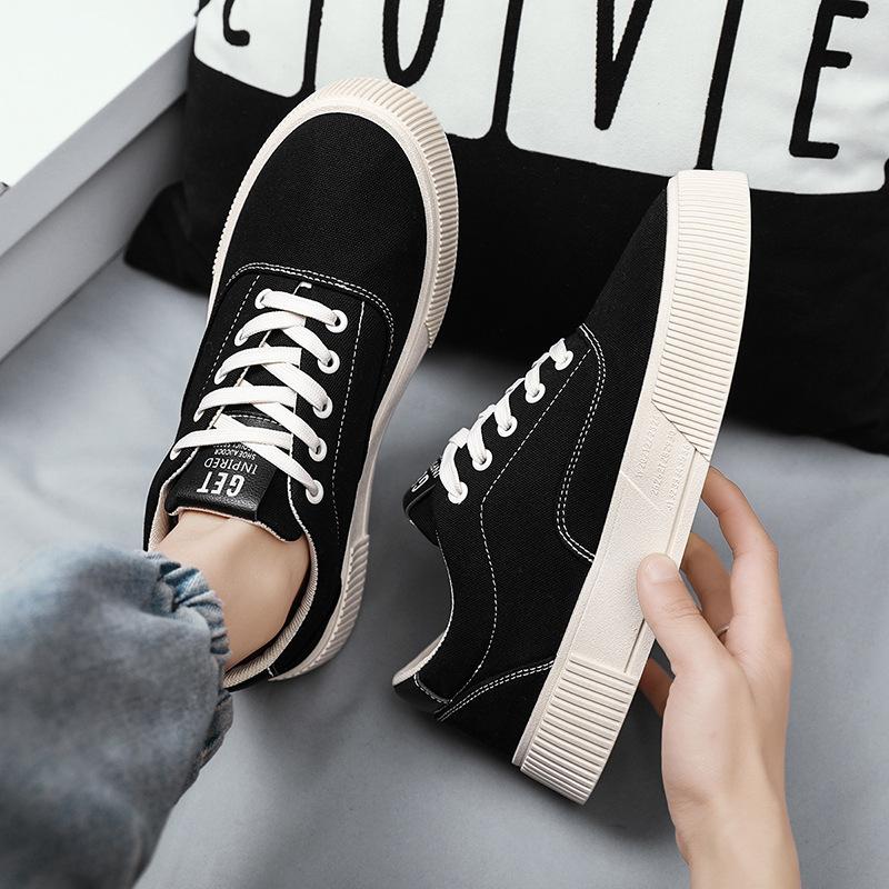 

Men s shoes 2025 spring canvas shoes teen students trend skateboard shoes fashion Korean version street photography premium sense board shoes 39