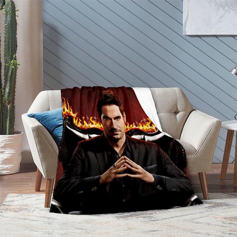 1 Stück Decke mit Horrorfilm-Thema, Ganzjahres-Leichtgewicht für Zuhause, Büro, Outdoor-Nickerchen, Multifunktionale Decke, Halloween-Geschenke