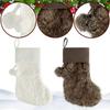 Plüsch-Bommel-Weihnachtsstrümpfe mit Baum-Ornamenten