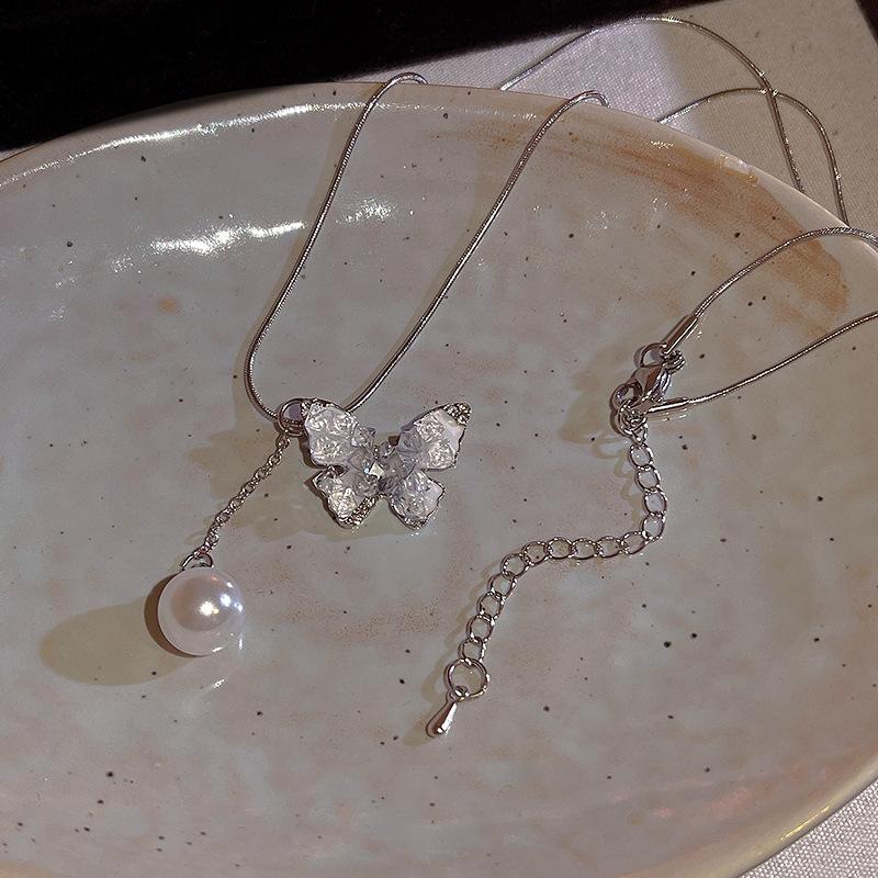 Gradual change blue butterfly pearl bracelet necklace set high sense stacked collarbone chain versatile Spice Girl same accessories