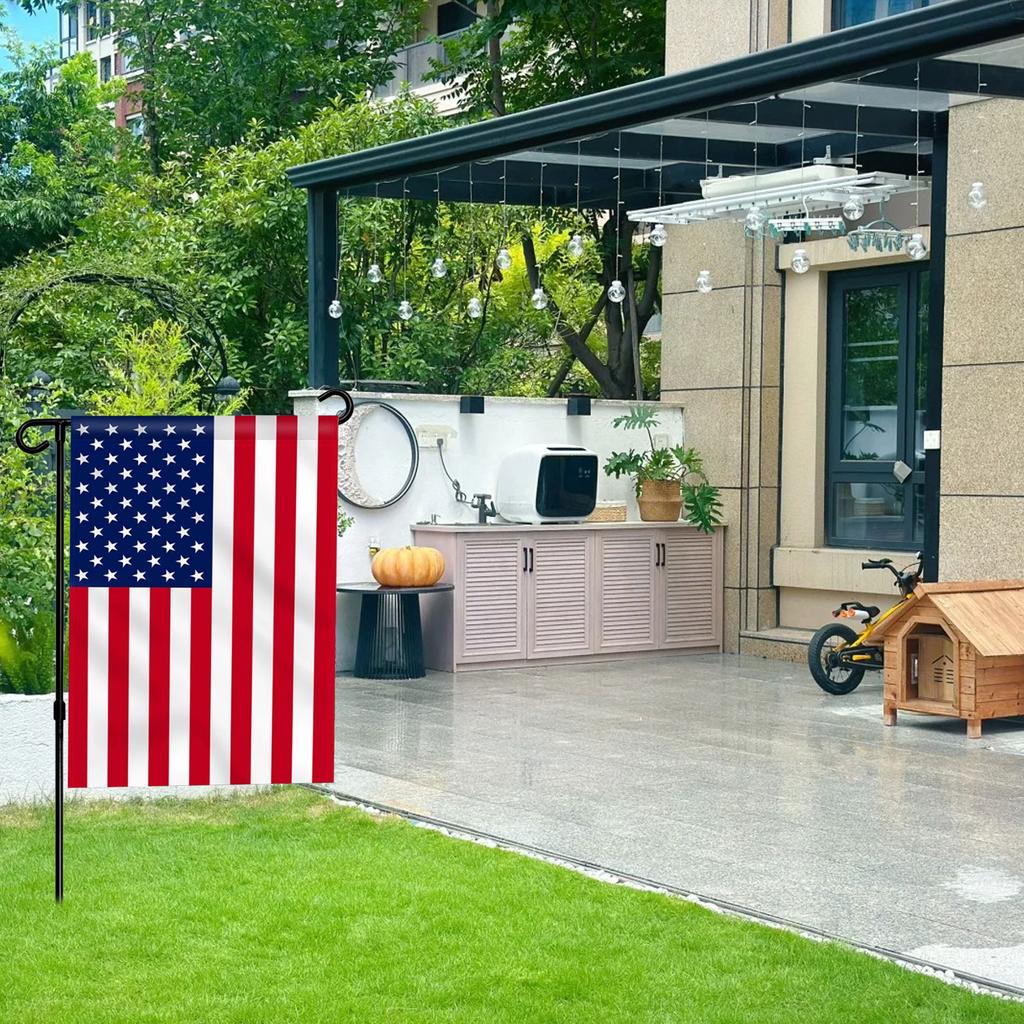 Gartenfahnenmast zum Aufstellen Stabiler Schmiedeeisen Passt für 12,5 Zoll X 18 Zoll Mini-Flaggen Große Gartenfahnenmastklemmen
