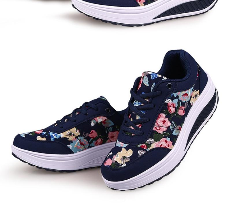 Fashion 2025 Platform Women's Sports Shoes Wedges Solid Color Versatile Sneakers Non-slip Vulcanize Shoes Zapatillas De Deporte