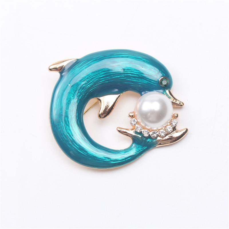 Vintage Dolphin Pearl Brooch With Alloy Animal Design For Elegant Women Accessories