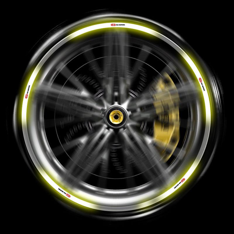 Fashion Car Wheel Hub Reflective Stickers Tire Rim Luminous Car Accessories For KIA sportage ceed sorento cerato optima picanto rio soul k3 k5