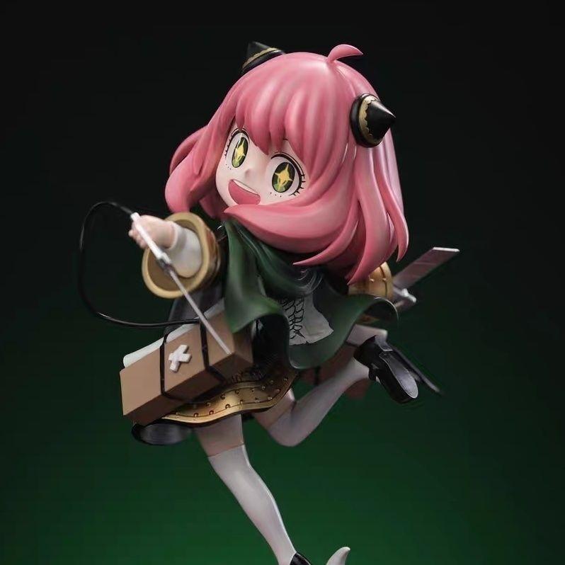 

High-Quality Figure Anya Forger Cos Levi Ackerman Statue Animation Spy×Family Attack On Titan Collection Ornaments Model Gifts