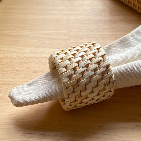 Rattan Woven Napkin Ring Handmade Rustic Napkin Ring Reusable Napkin Holder Table Decor for Wedding Party Everyday Use