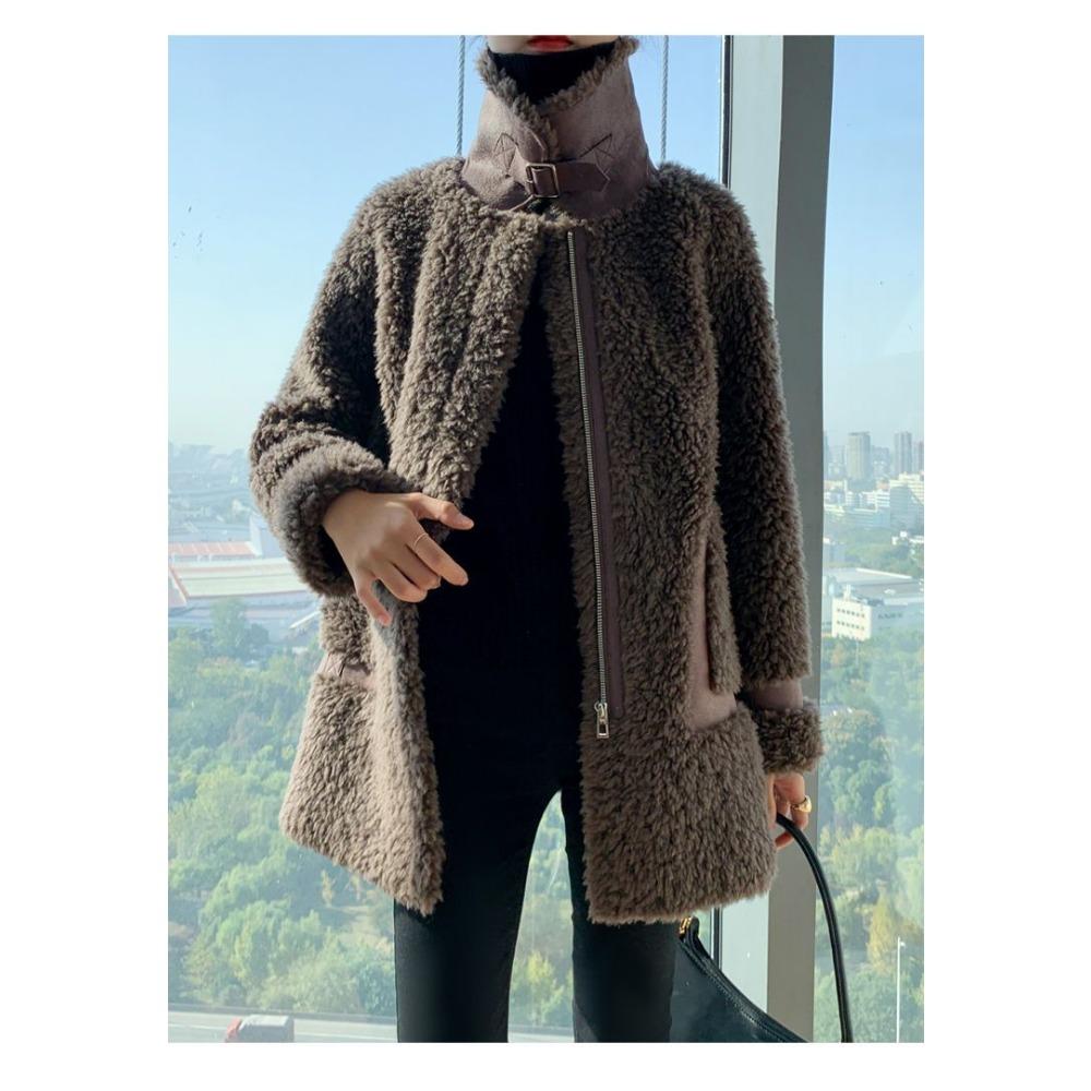 New Genuine Wool Sheep Shearling Coat Leather and Fur Women's Grain Lamb Fur Coat