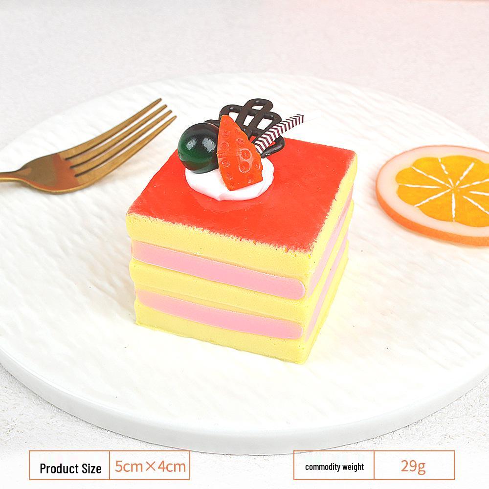Simulated Cake Model Fridge Magnet: Soft PU Fake Cream with Fruit Display