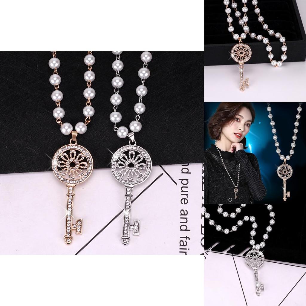 Stilvolles Langes Perlenhalsband mit Schlüssel-Design, Ideal Für Modische Damen-Accessoires