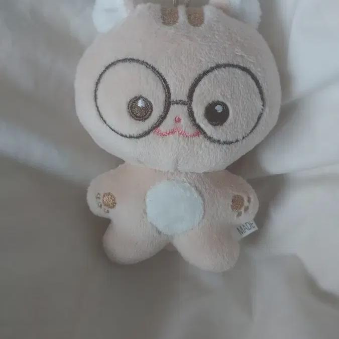 

LUCY Я собираюсь подарить тебе куклу