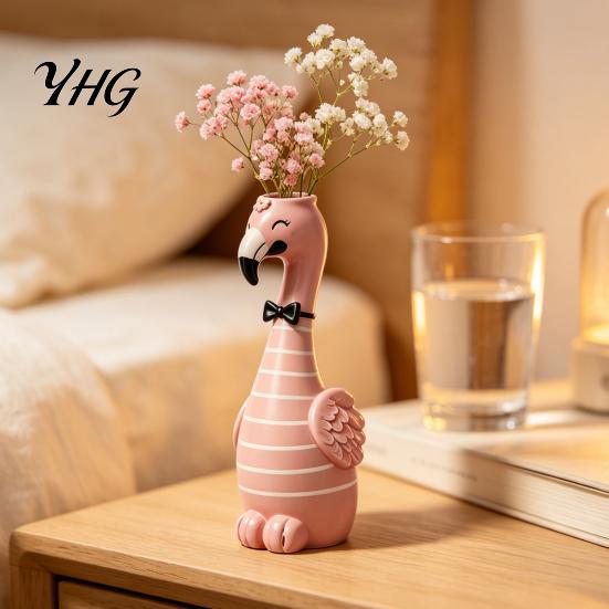 Artistic Floral Container Cute Resin Flamingo Decorative Vase, Pink Flower Holder Figurine, Animal Shape Vase Tabletop Ornament for Dried Artificial