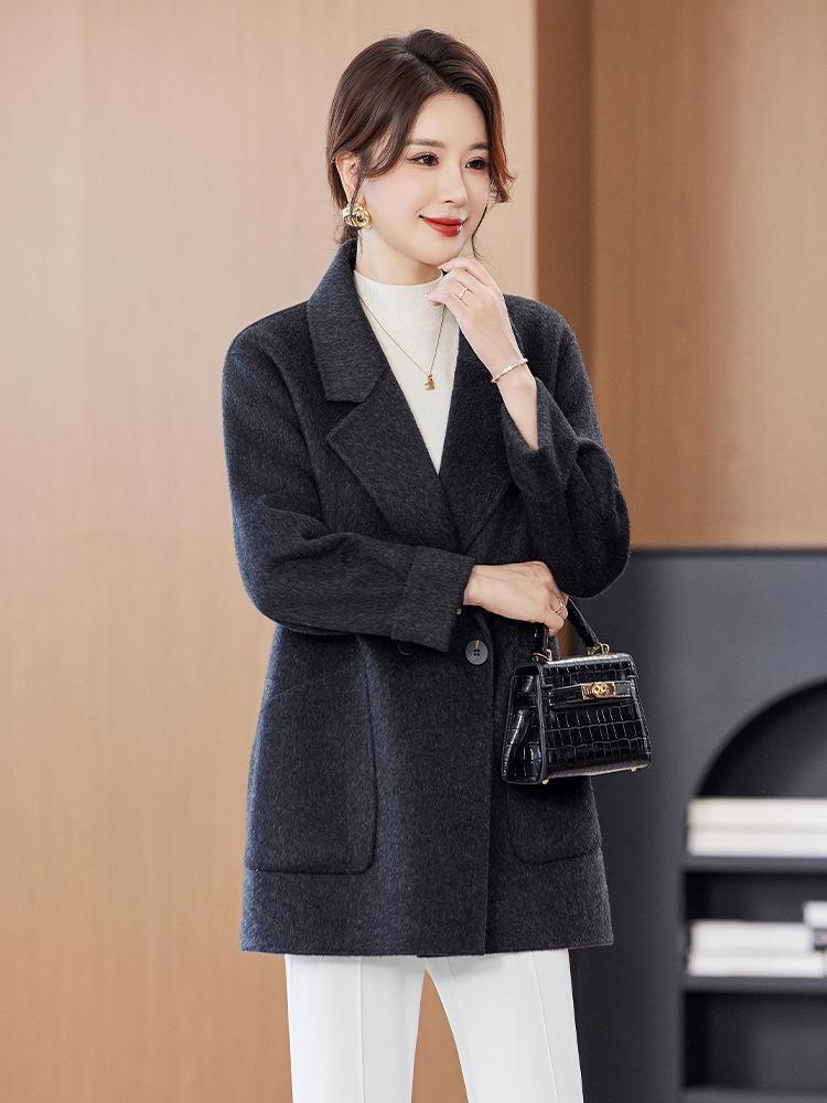 Women's 2025 Korean Style Simple Winter Wool Coat - Double-Faced Petite Design