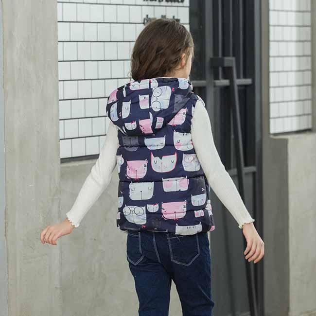 Dívčí vesty Dětská bavlněná zimní teplá vesta Dívčí vesta s kapucí Dívčí vesta s potiskem Svrchní oblečení