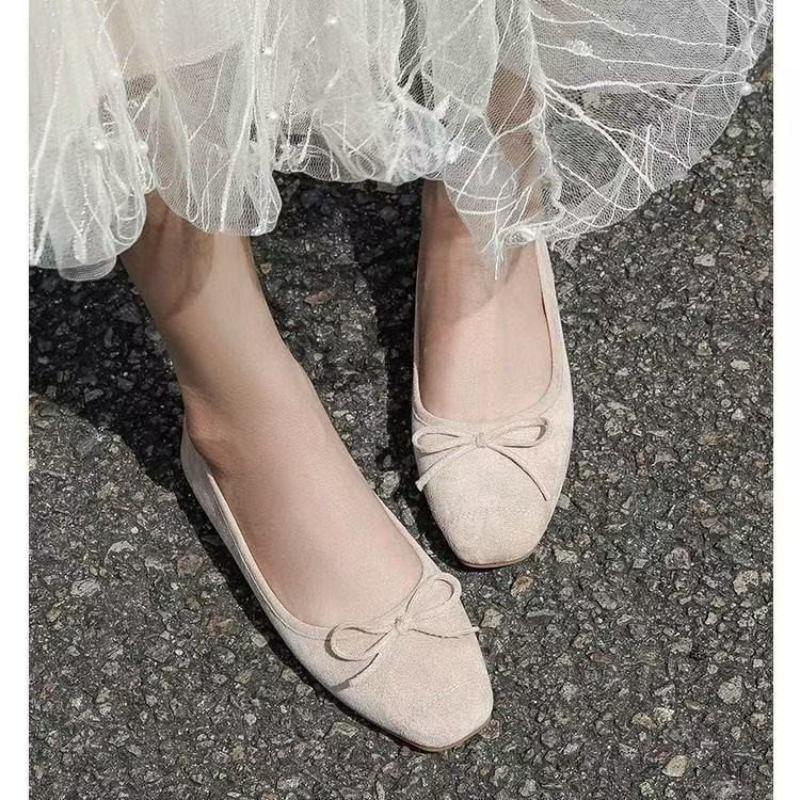 Autumn new shallow mouth square head evening shoes versatile flat-soled fairy single shoes Doudou shoes women's shoes ladyshoes