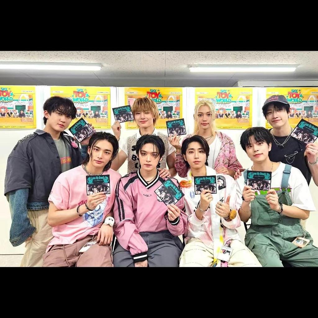 Straykids-LOSE MY BREATH (FEAT. CHARLIE PUTH) CD SINGLE,with AsiaPopGang Photocard