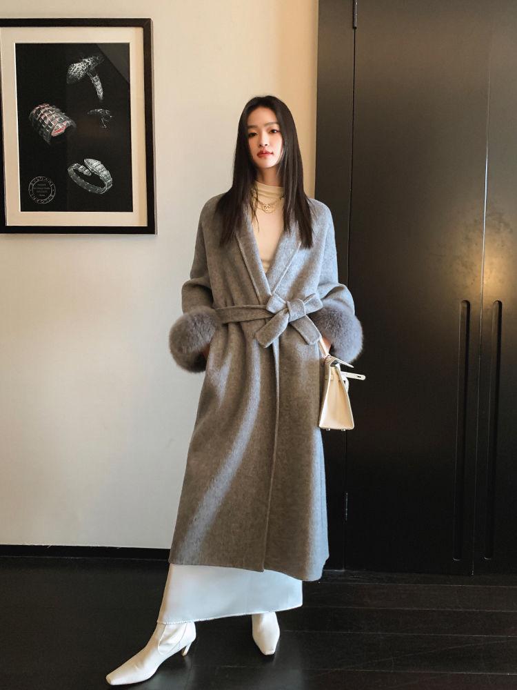 2024 Women's High-End Double-Faced Cashmere and Wool Coat with Fox Fur Sleeves