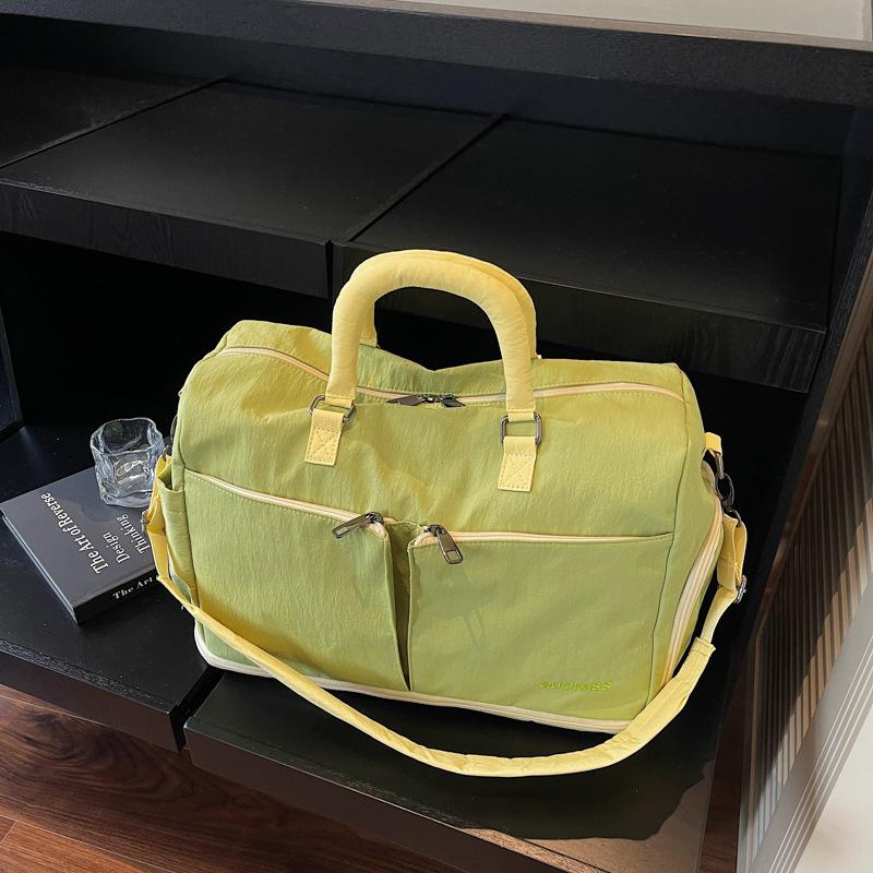 Large-capacity Travel Bag, Lightweight Handbag, Crossbody Sports and Fitness Bag, Men's Fashionable Storage Luggage Bag