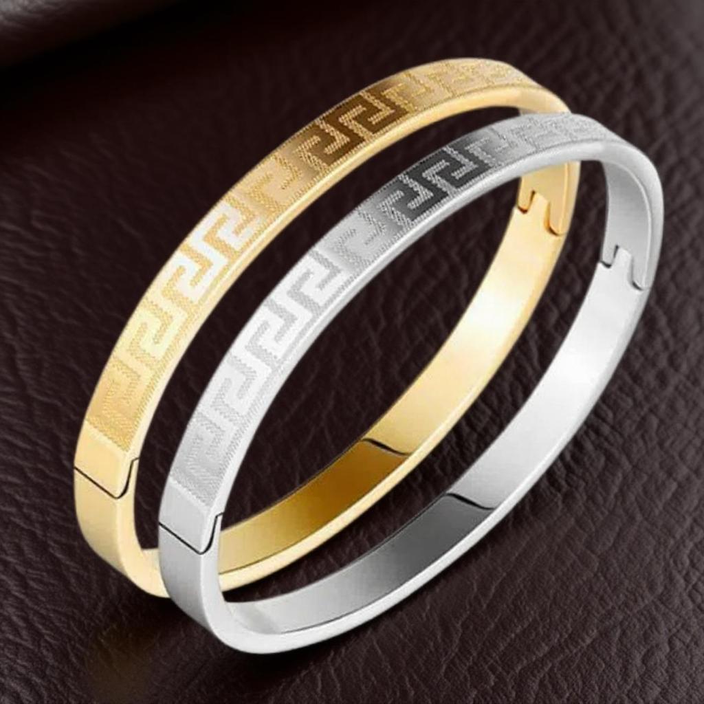 Stainless Steel Hui Zi Pattern Bracelet for Women - European & American Style