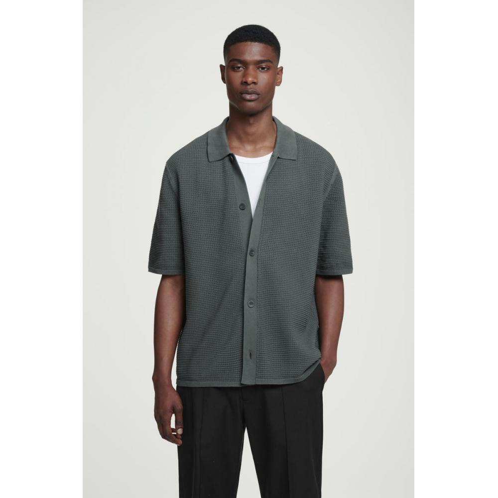 

COS Japan открытая трикотажная рубашка с короткими рукавами