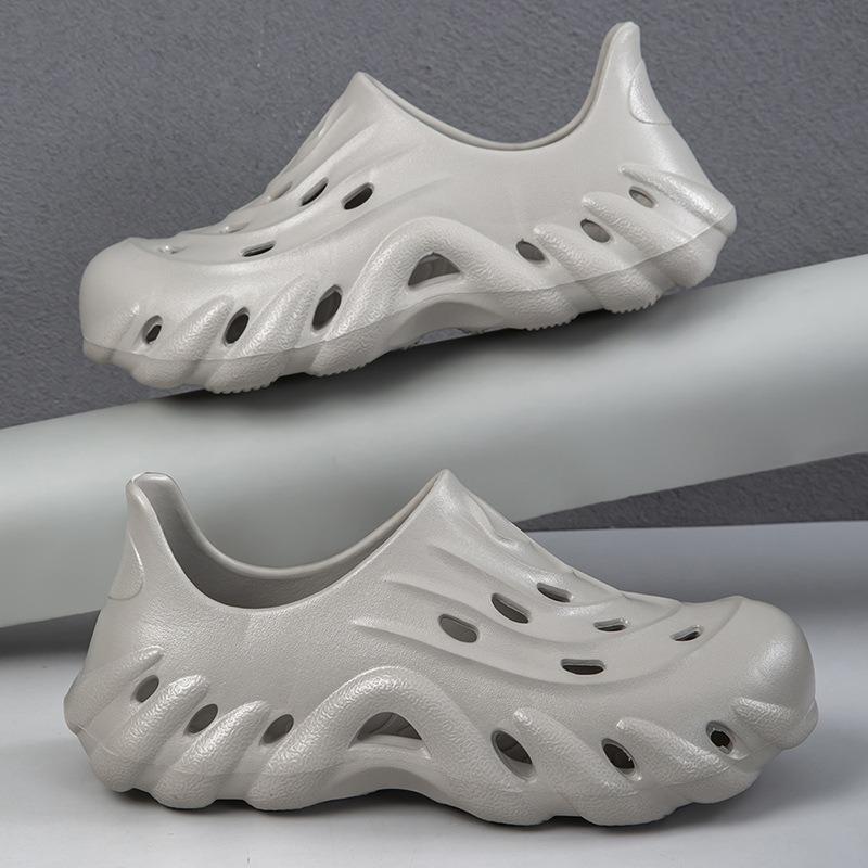 Coconut Summer New Hole Shoes Men's Sports Non-slip Beach Shoes Trendy Slippers Driving Outdoor Sandals