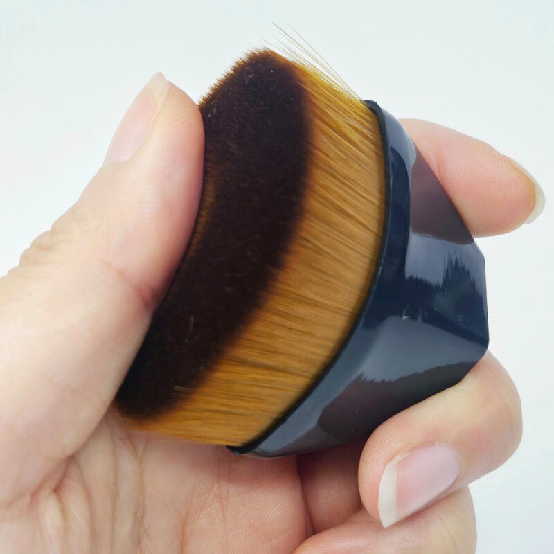 Portable, Handy Premium Ultra-fine Foundation Brush