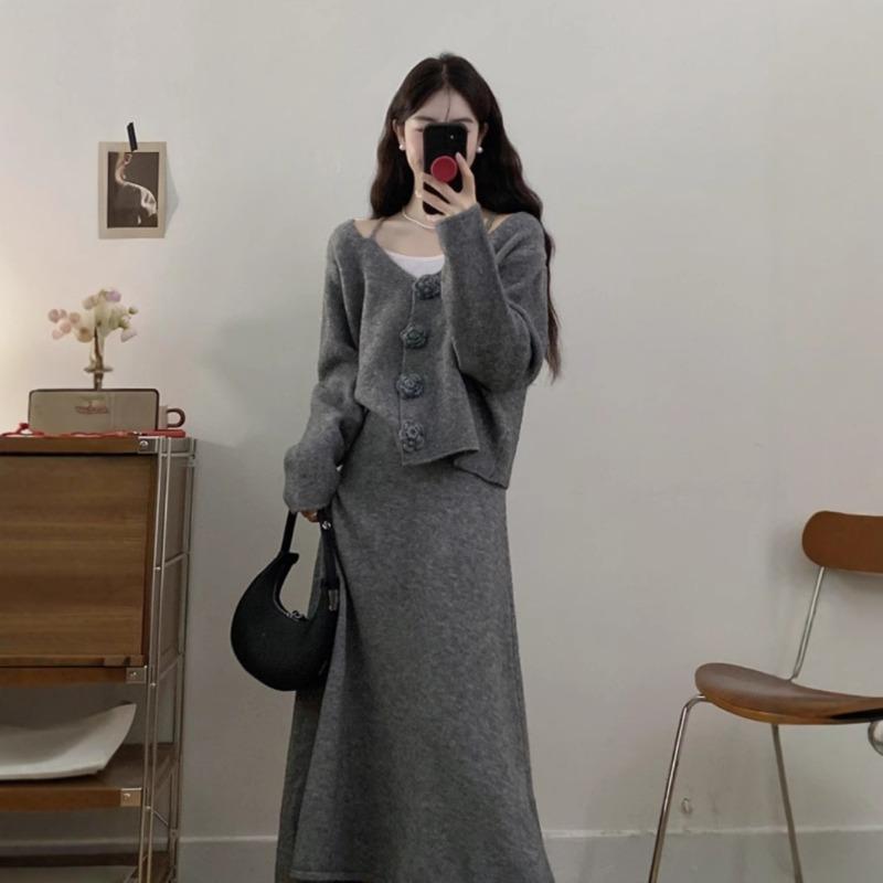Camellia large size knitted cardigan skirt women's two-piece set autumn and winter new loose casual sweater set women